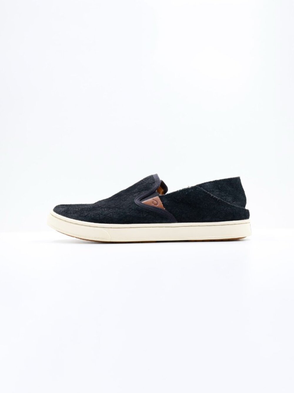 OluKai Pehuea Black Suede Leather Low Top Slip On Sneakers - Women's 7.5